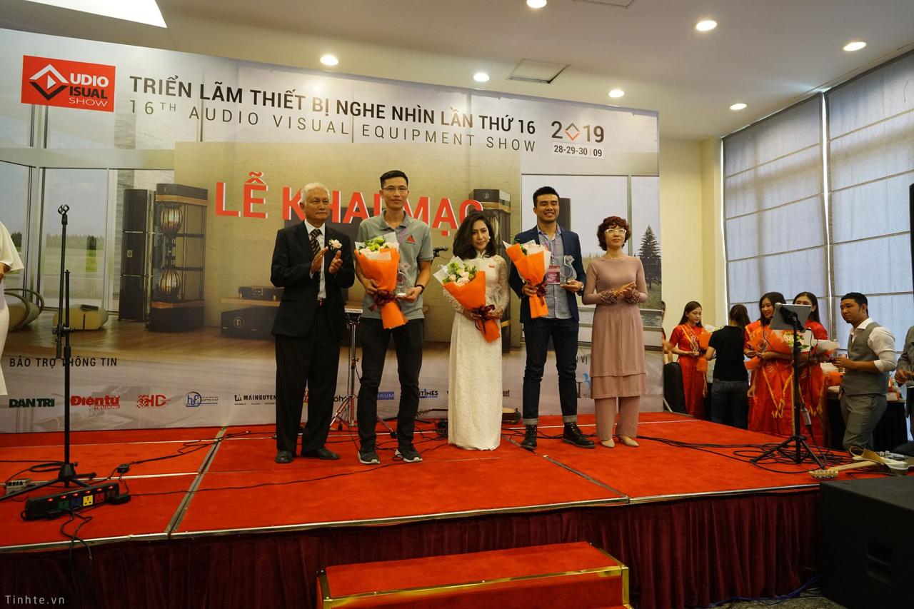 Đang tải tinhte_av_show_2019 (5).jpg…
