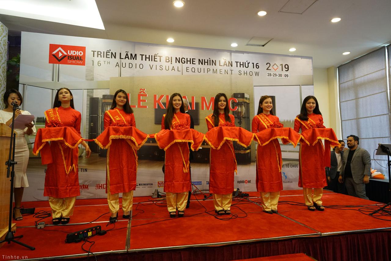 Đang tải tinhte_av_show_2019 (6).jpg…