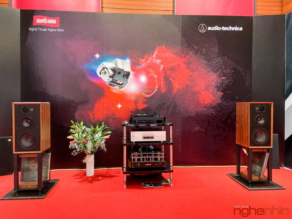 AV Show 2019 lần thứ 17 tại Hà Nội khai mạc: 33 phòng nghe, nhiều siêu phẩm