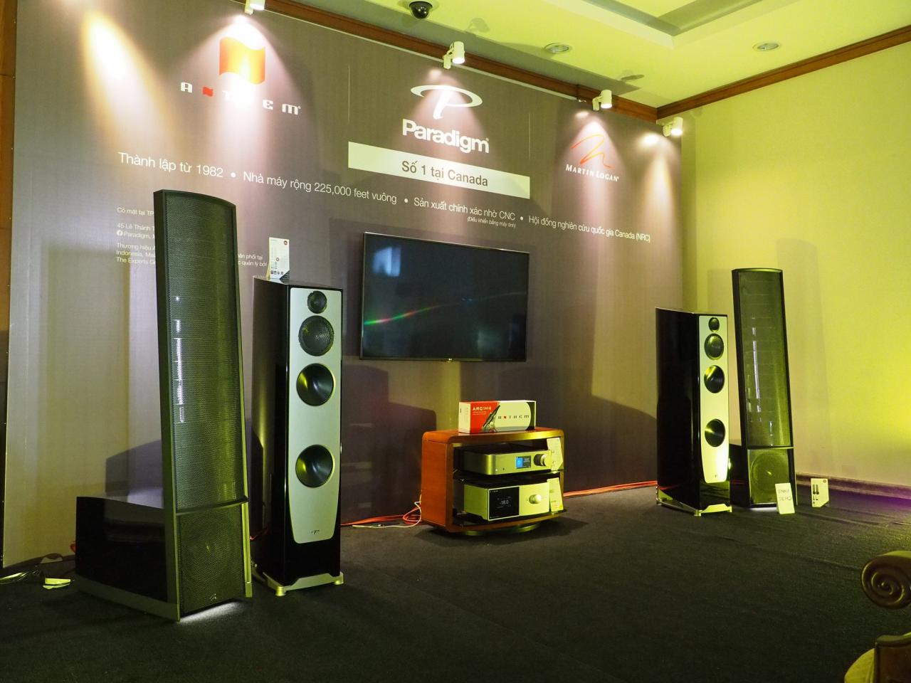 AV Show lần thứ 16 chính thức khai mạc, nhiều thiết bị khủng, đa dạng sản phẩm, diễn ra từ 28-30/9
