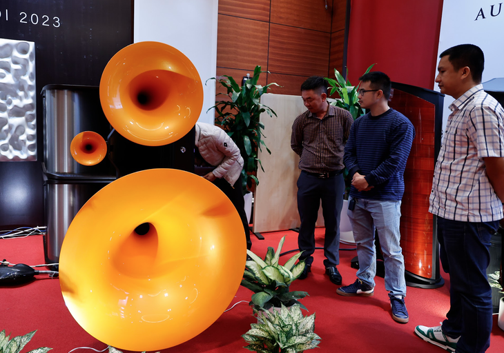 Dàn loa Avantgarde Trio G3 có giá gần 5 tỉ đồng - Ảnh: NHƯ QUỲNH