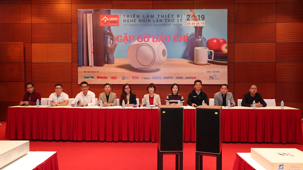 trien-lam-av-show-2019-1
